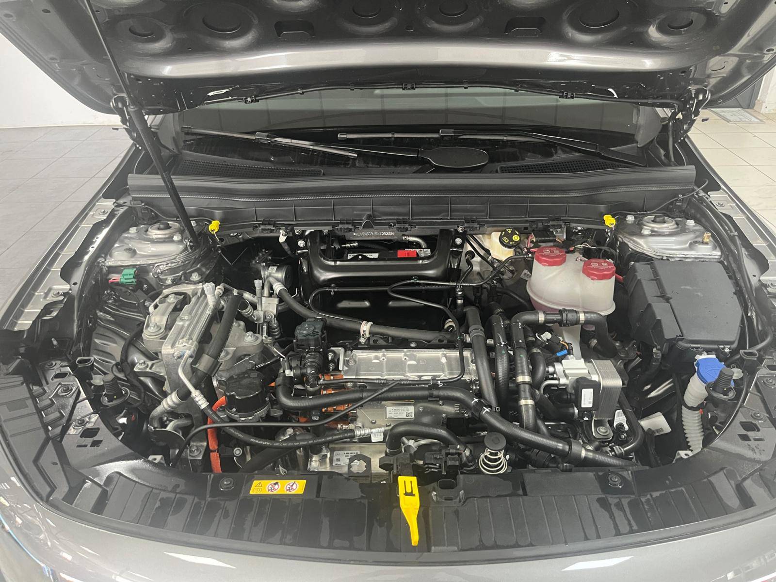 Image Mercedes-Benz EQB 250+ AMG Line  EQB 250+ AMG Line 250+ AMG Line