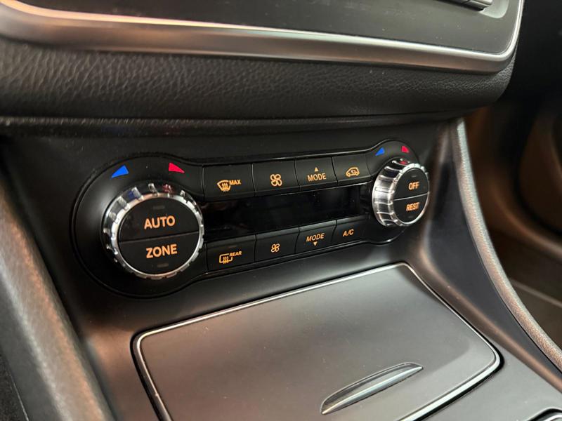 Image Mercedes-Benz CLA COUPÉ CLA 180 Coupé Sensation  Classe CLA 180 7-G DCT Sensation CLA 180 Coupé Sensation