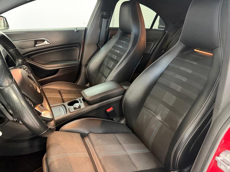 Image Mercedes-Benz CLA COUPÉ CLA 180 Coupé Sensation  Classe CLA 180 7-G DCT Sensation CLA 180 Coupé Sensation