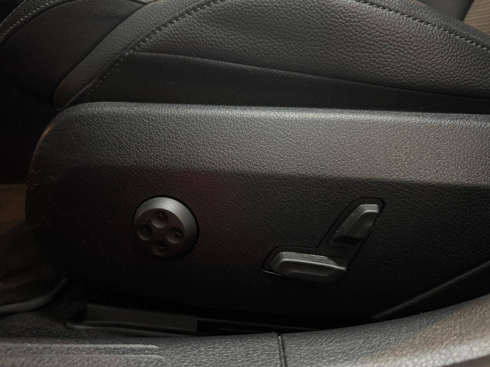 Image Mercedes-Benz CLASSE C BREAK Classe C 300 e Hybrid EQ Break Avantgarde Line  Classe C Break 300 e 9G-Tronic Avantgarde Line Classe C 300 e Hybrid EQ Break Avantgarde Line