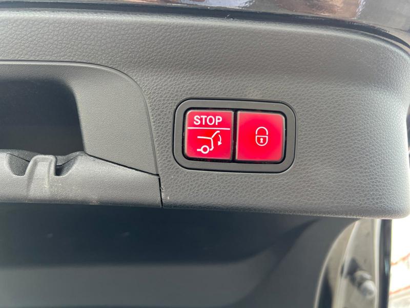 Image Mercedes-Benz GLC COUPÉ GLC 300e 4MATIC Coupé AMG Line  GLC Coupé 300 e 9G-Tronic 4Matic AMG Line GLC 300e 4MATIC Coupé AMG Line