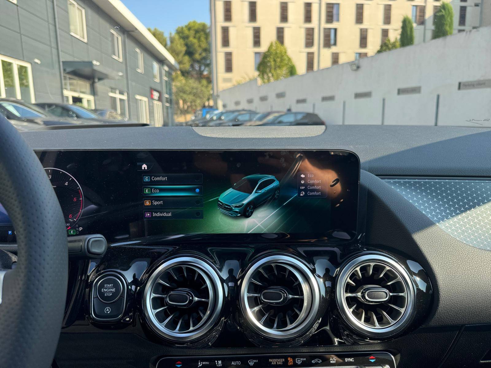 Image Mercedes-Benz GLA 200 d AMG Line  GLA 200 d AMG Line 200 d AMG Line