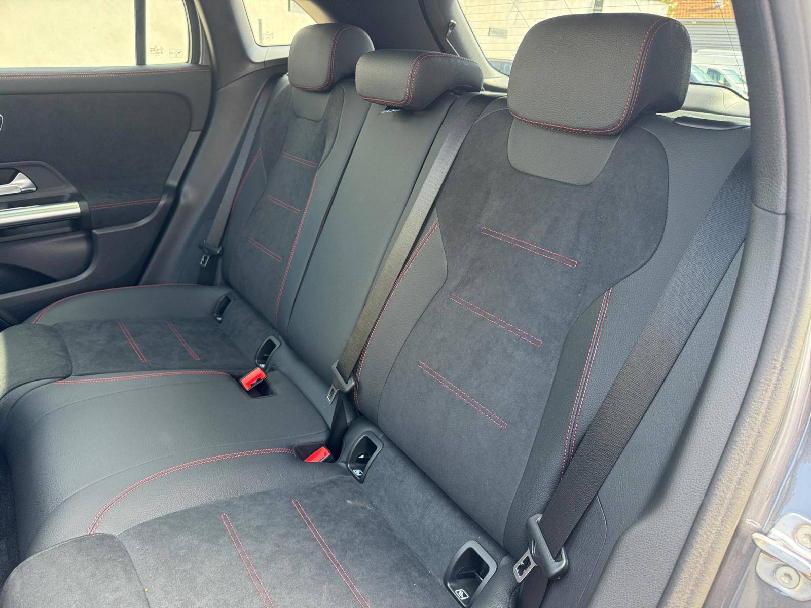 Image Mercedes-Benz GLA 200 d AMG Line  GLA 200 d AMG Line 200 d AMG Line