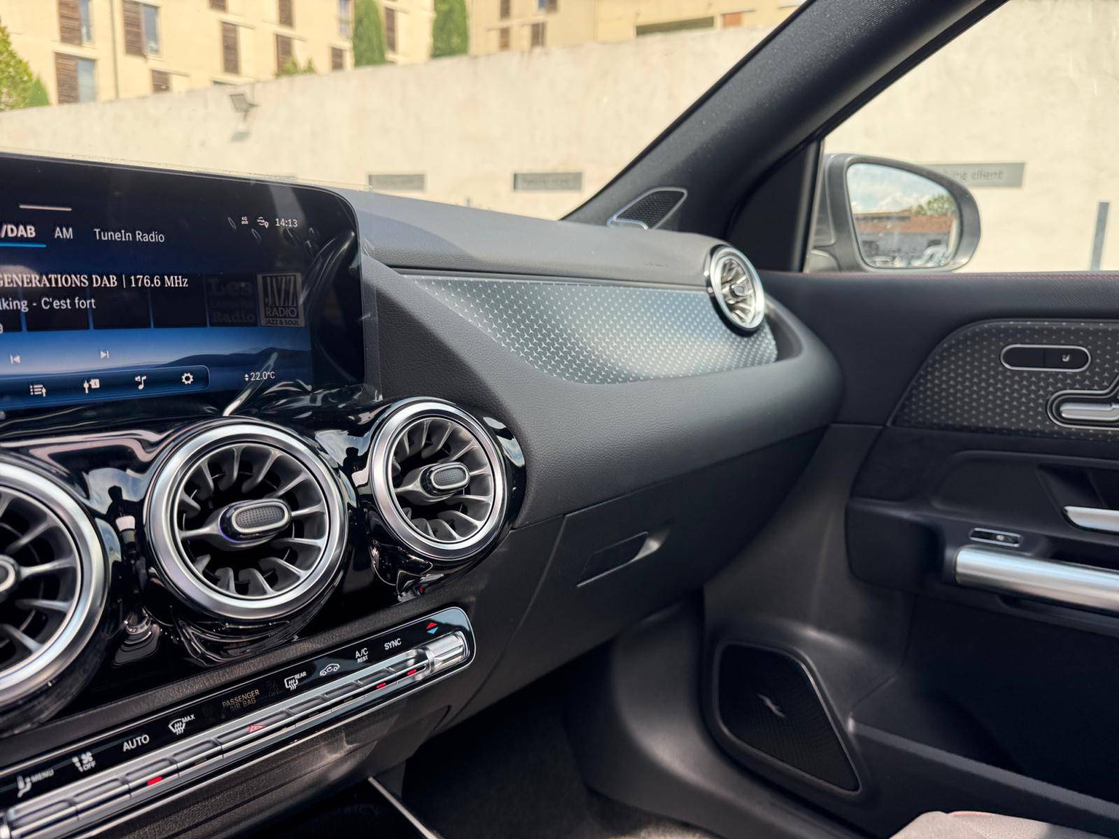 Image Mercedes-Benz GLA 200 d AMG Line  GLA 200 d AMG Line 200 d AMG Line