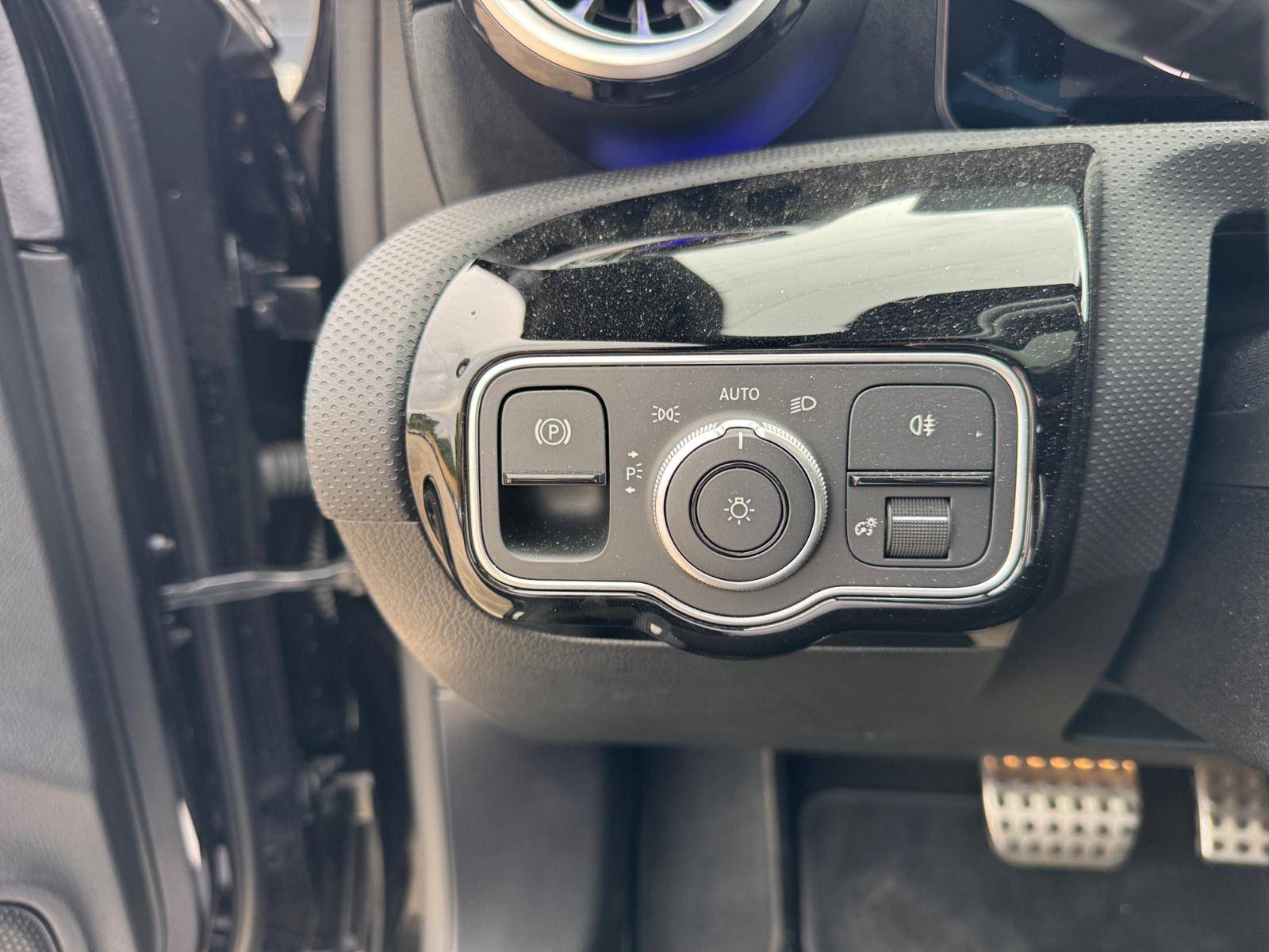 Image Mercedes-Benz CLASSE A 200 d AMG Line  Classe A 200 d AMG Line 200 d AMG Line