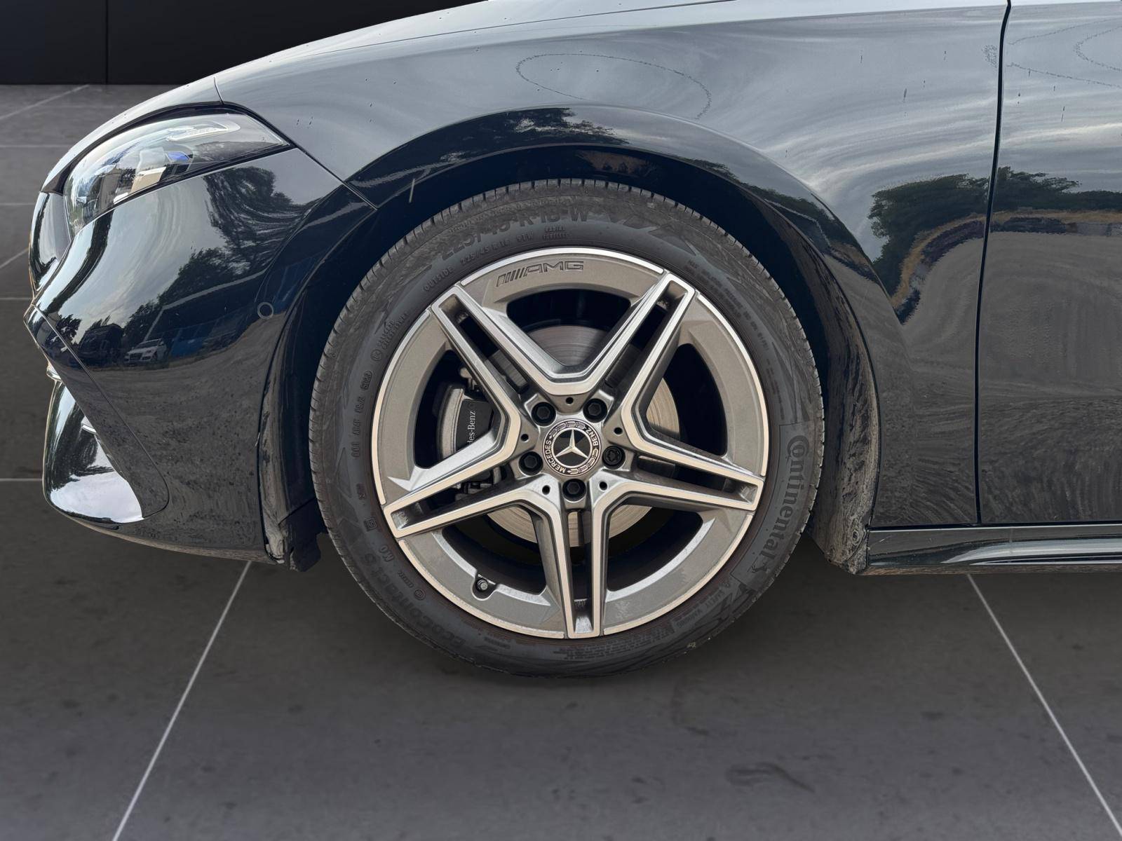 Image Mercedes-Benz CLASSE A 200 d AMG Line  Classe A 200 d AMG Line 200 d AMG Line