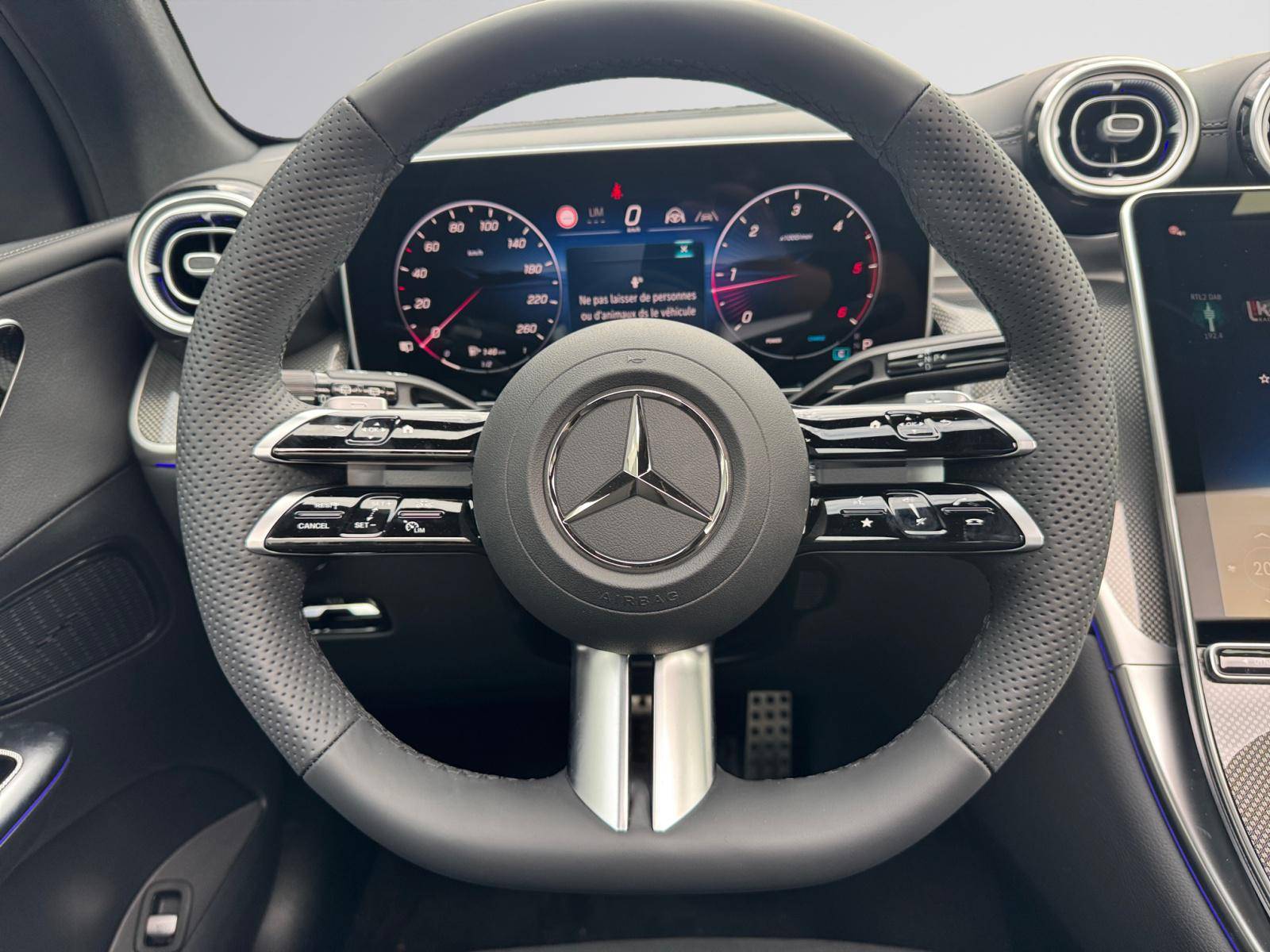 Image Mercedes-Benz GLC SUV GLC 220 d 4MATIC AMG Line   GLC 220 d 4MATIC AMG Line