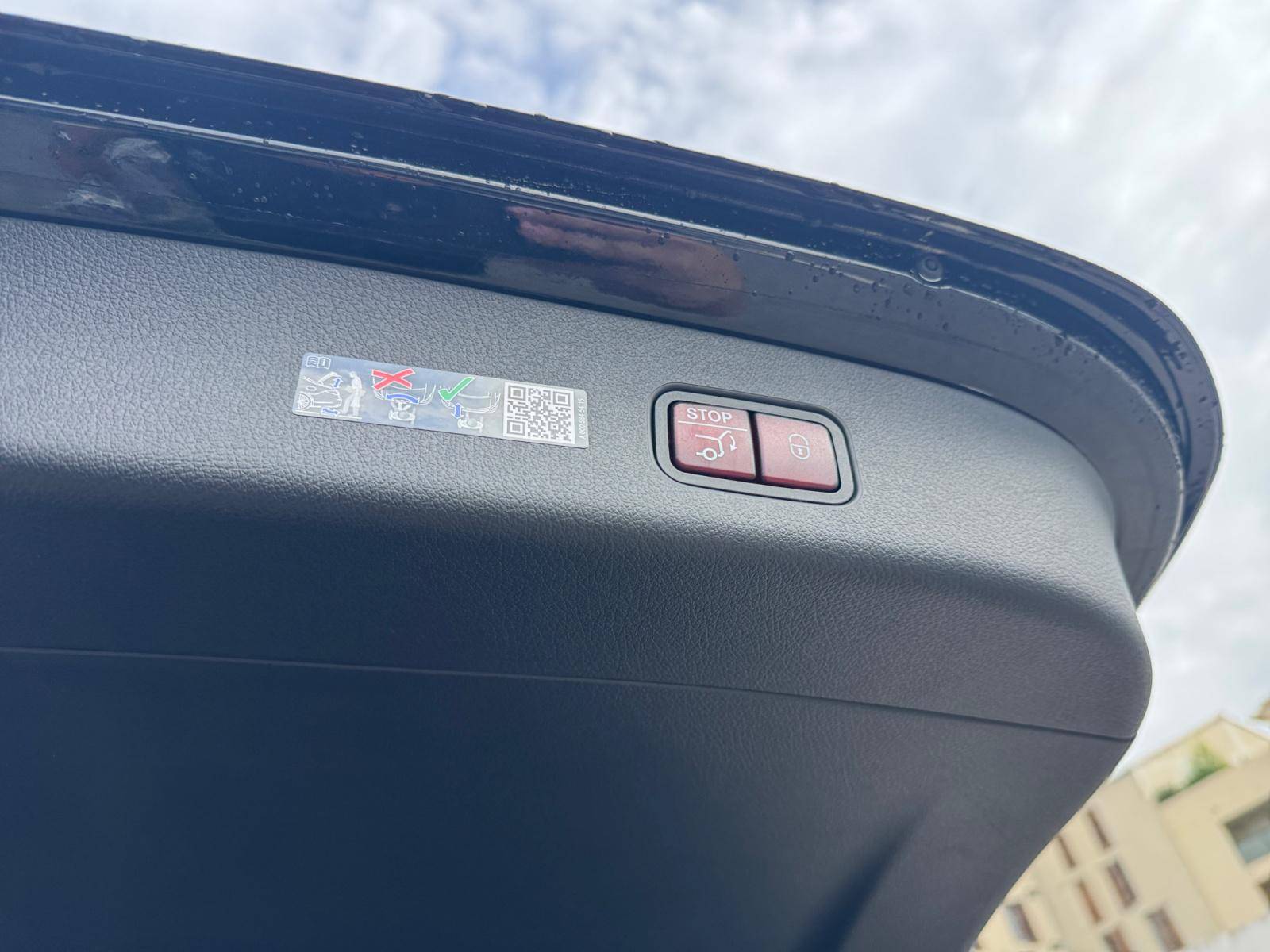 Image Mercedes-Benz GLC SUV GLC 220 d 4MATIC AMG Line   GLC 220 d 4MATIC AMG Line