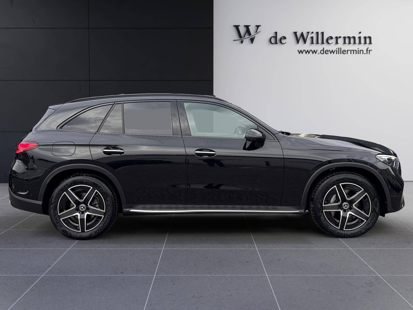 Image Mercedes-Benz GLC SUV GLC 220 d 4MATIC AMG Line   GLC 220 d 4MATIC AMG Line