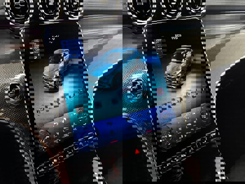 Image Mercedes-Benz GLC COUPÉ GLC 300 e Hybrid EQ 4MATIC Coupé AMG Line   GLC 300 e Hybrid EQ 4MATIC Coupé AMG Line