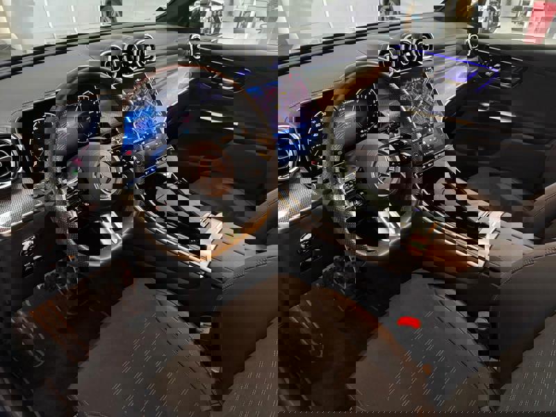 Image Mercedes-Benz GLC COUPÉ GLC 300 e Hybrid EQ 4MATIC Coupé AMG Line   GLC 300 e Hybrid EQ 4MATIC Coupé AMG Line