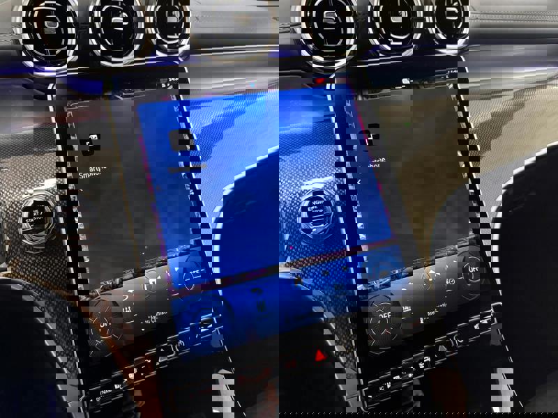 Image Mercedes-Benz GLC COUPÉ GLC 300 e Hybrid EQ 4MATIC Coupé AMG Line   GLC 300 e Hybrid EQ 4MATIC Coupé AMG Line