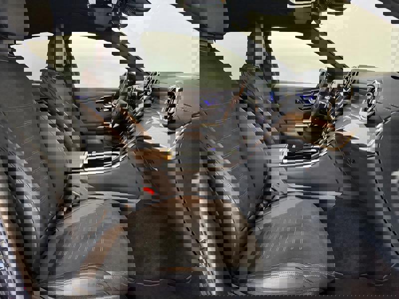 Image Mercedes-Benz GLC COUPÉ GLC 300 e Hybrid EQ 4MATIC Coupé AMG Line   GLC 300 e Hybrid EQ 4MATIC Coupé AMG Line