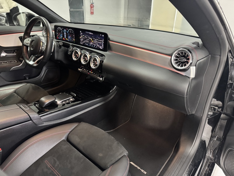 Image Mercedes-Benz CLA COUPÉ CLA 200 d Coupé AMG Line   CLA 200 d Coupé AMG Line