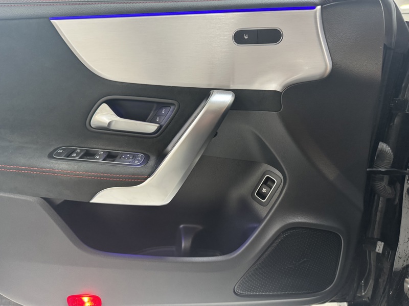 Image Mercedes-Benz CLA SHOOTING BRAKE CLA 200 d Shooting Brake AMG Line   CLA 200 d Shooting Brake AMG Line