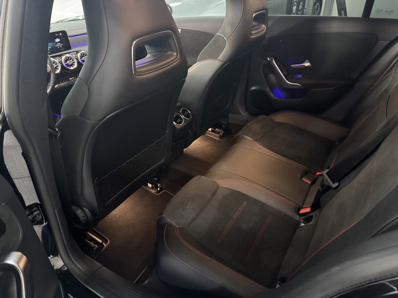 Image Mercedes-Benz CLA SHOOTING BRAKE CLA 200 d Shooting Brake AMG Line   CLA 200 d Shooting Brake AMG Line