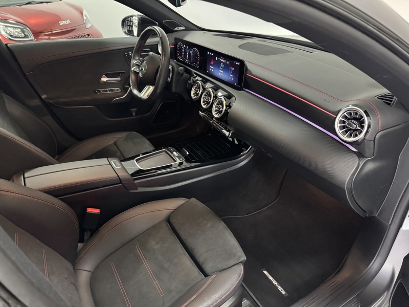 Image Mercedes-Benz CLA COUPÉ CLA 250 e Hybrid EQ Coupé AMG Line AMG Line CLA 250 e Hybrid EQ Coupé AMG Line CLA 250 e Hybrid EQ Coupé AMG Line