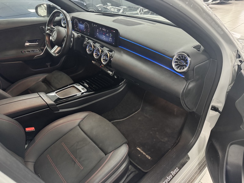 Image Mercedes-Benz CLASSE A 180 AMG Line   180 AMG Line