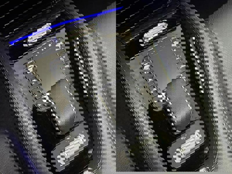 Image Mercedes-Benz GLE 350 de 4MATIC AMG Line   350 de 4MATIC AMG Line