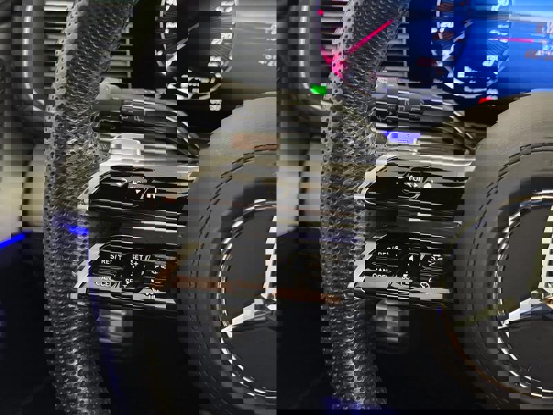 Image Mercedes-Benz GLE 350 de 4MATIC AMG Line   350 de 4MATIC AMG Line