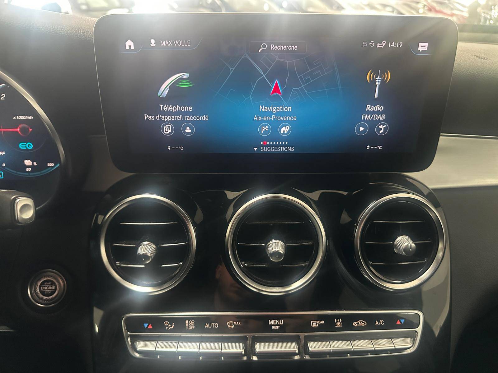 Image Mercedes-Benz GLC SUV GLC 300de 4MATIC SUV AMG Line  GLC 300de 4MATIC SUV AMG Line GLC 300de 4MATIC SUV AMG Line