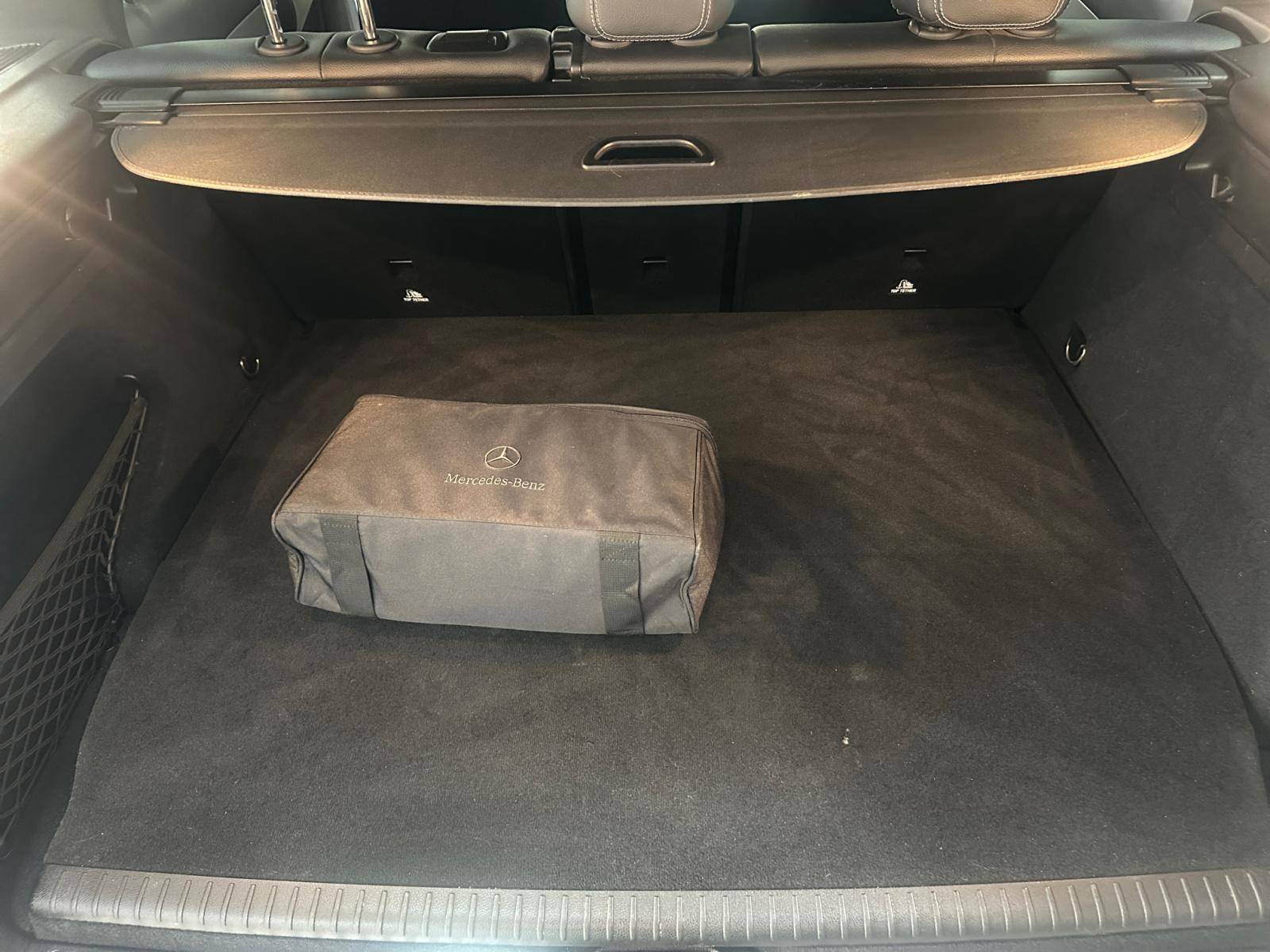 Image Mercedes-Benz GLC SUV GLC 300de 4MATIC SUV AMG Line  GLC 300de 4MATIC SUV AMG Line GLC 300de 4MATIC SUV AMG Line