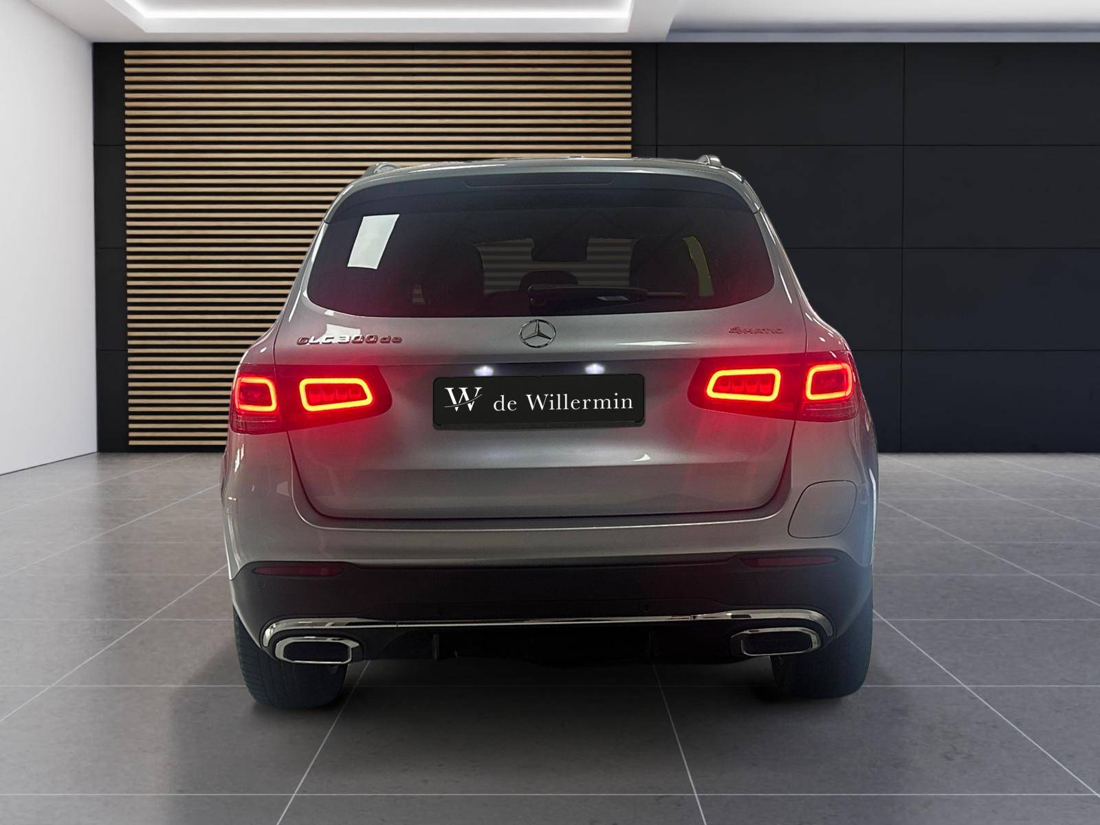 Image Mercedes-Benz GLC SUV GLC 300de 4MATIC SUV AMG Line  GLC 300de 4MATIC SUV AMG Line GLC 300de 4MATIC SUV AMG Line