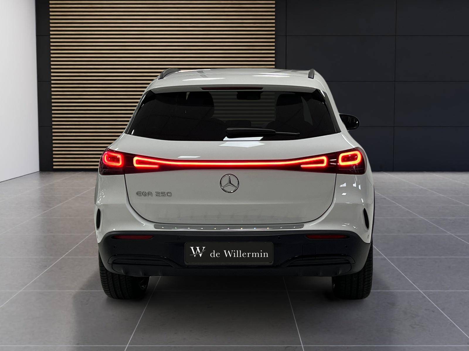 Image MERCEDES EQA EQA 250 AMG Line