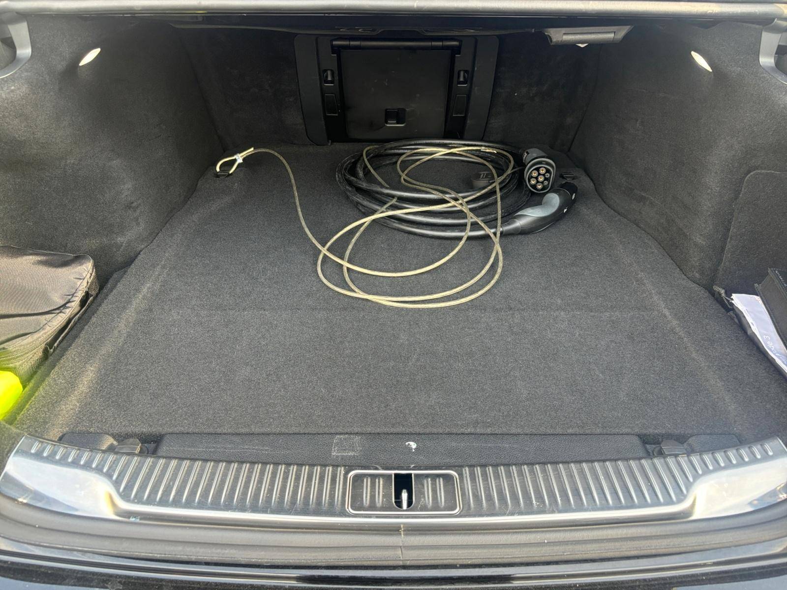 Image Mercedes-Benz CLASSE S 580 e Limousine AMG Line  Classe S 580 e Limousine AMG Line 580 e Limousine AMG Line