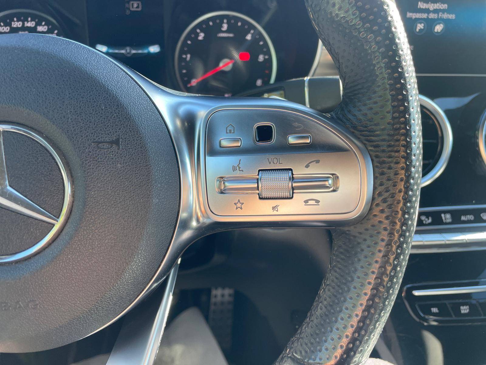 Image Mercedes-Benz GLC COUPÉ GLC 300 d 4MATIC Coupé AMG Line  GLC Coupé 300 d 9G-Tronic 4Matic AMG Line GLC 300 d 4MATIC Coupé AMG Line