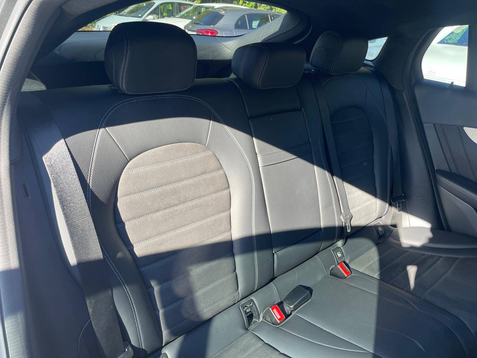 Image Mercedes-Benz GLC COUPÉ GLC 300 d 4MATIC Coupé AMG Line  GLC Coupé 300 d 9G-Tronic 4Matic AMG Line GLC 300 d 4MATIC Coupé AMG Line