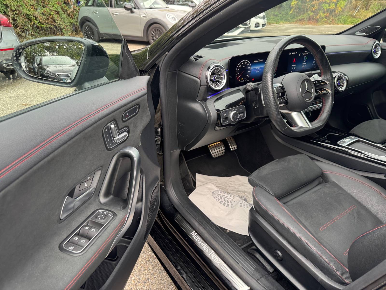 Image Mercedes-Benz CLA COUPÉ CLA 250 e Hybrid EQ Coupé AMG Line  CLA 250 e Hybrid EQ Coupé AMG Line CLA 250 e Hybrid EQ Coupé AMG Line