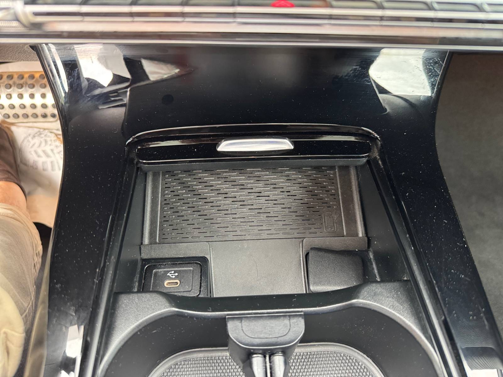 Image Mercedes-Benz CLA COUPÉ CLA 250 e Hybrid EQ Coupé AMG Line  CLA 250 e Hybrid EQ Coupé AMG Line CLA 250 e Hybrid EQ Coupé AMG Line