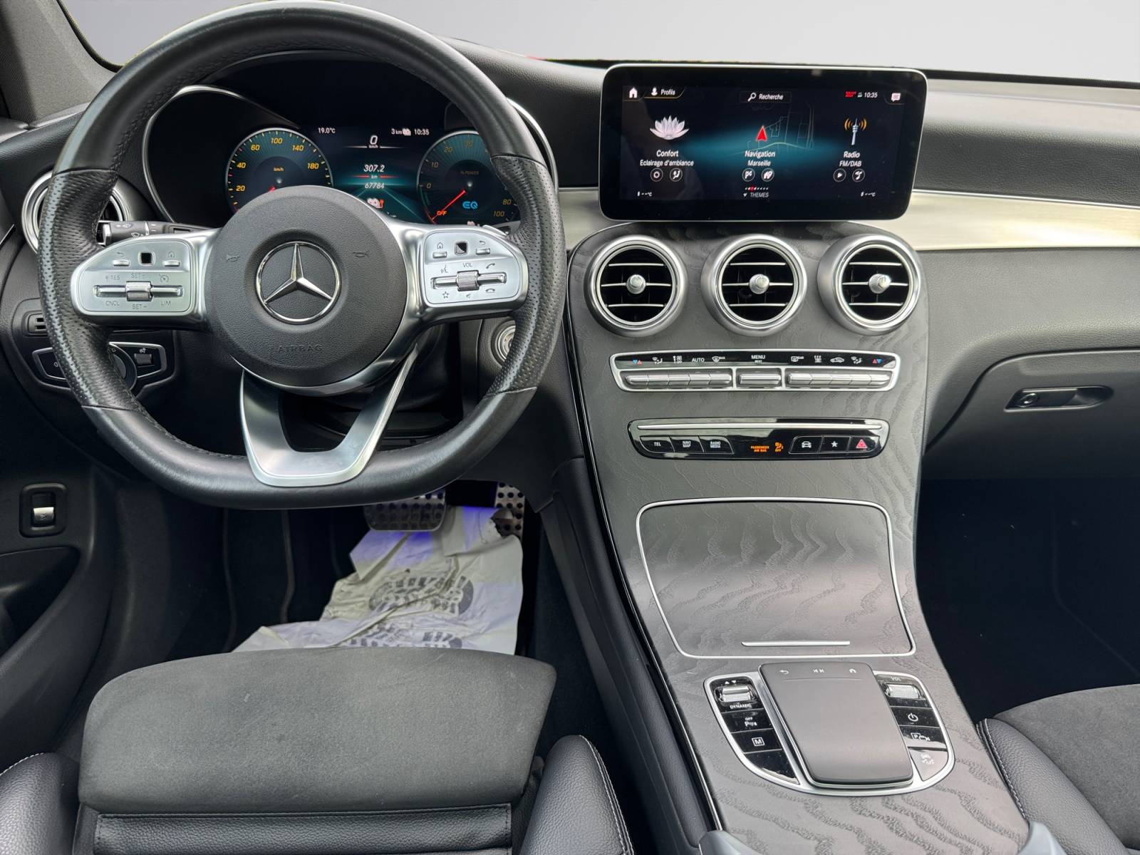 Image Mercedes-Benz GLC SUV GLC 300de 4MATIC SUV AMG Line  GLC 300de 4MATIC SUV AMG Line GLC 300de 4MATIC SUV AMG Line