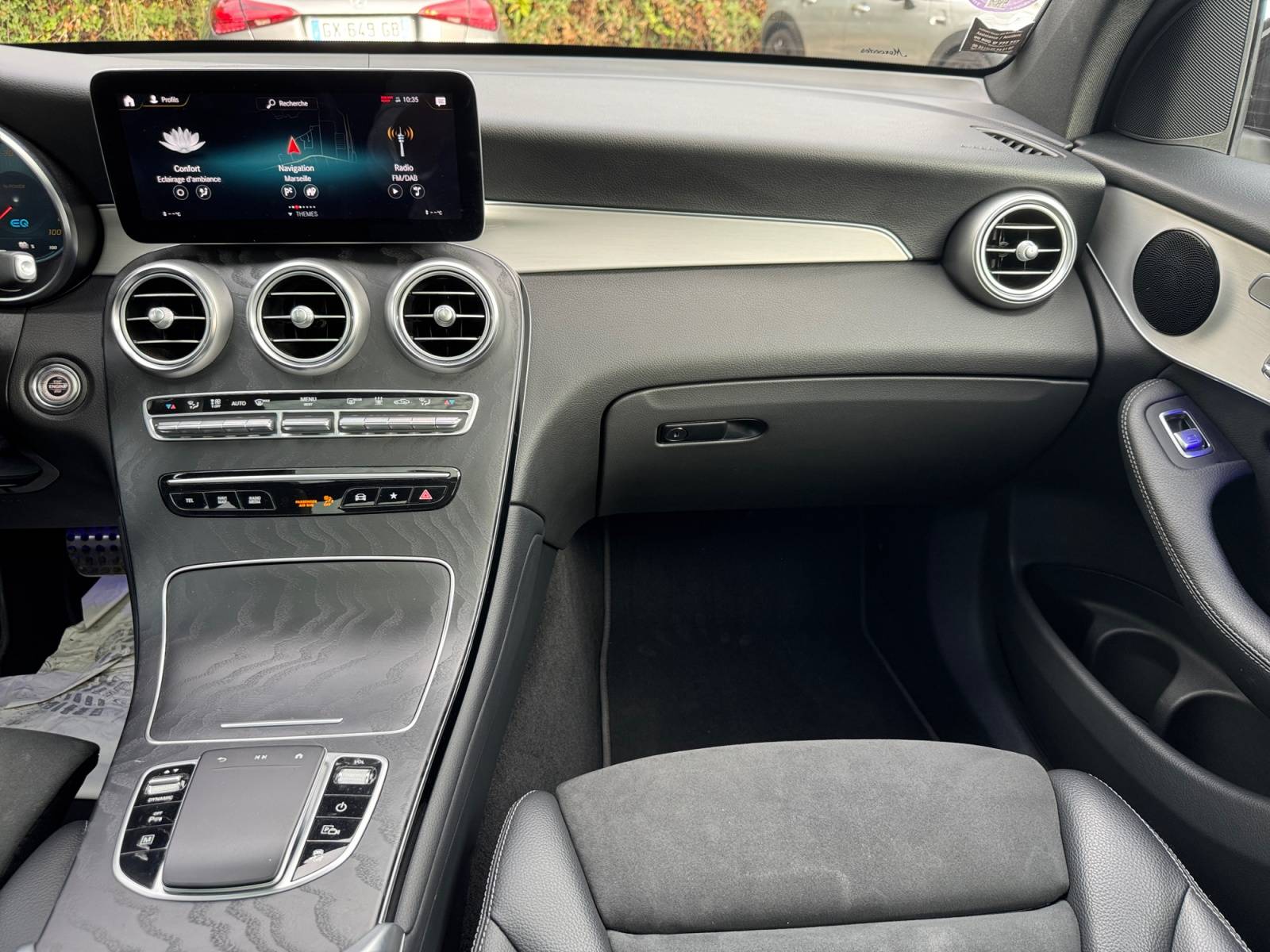 Image Mercedes-Benz GLC SUV GLC 300de 4MATIC SUV AMG Line  GLC 300de 4MATIC SUV AMG Line GLC 300de 4MATIC SUV AMG Line