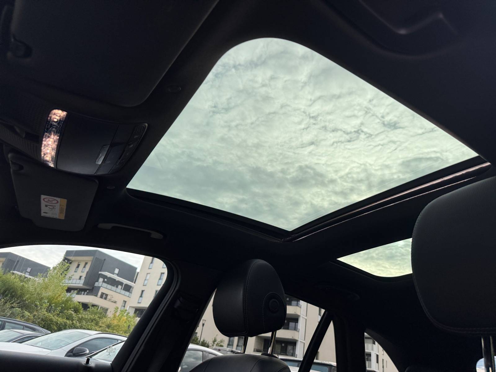 Image Mercedes-Benz GLC SUV GLC 300de 4MATIC SUV AMG Line  GLC 300de 4MATIC SUV AMG Line GLC 300de 4MATIC SUV AMG Line