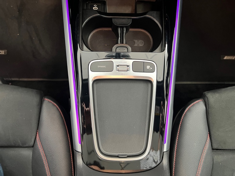 Image Mercedes-Benz GLB 200 d AMG Line  GLB 200 d 8G-DCT AMG Line 200 d AMG Line