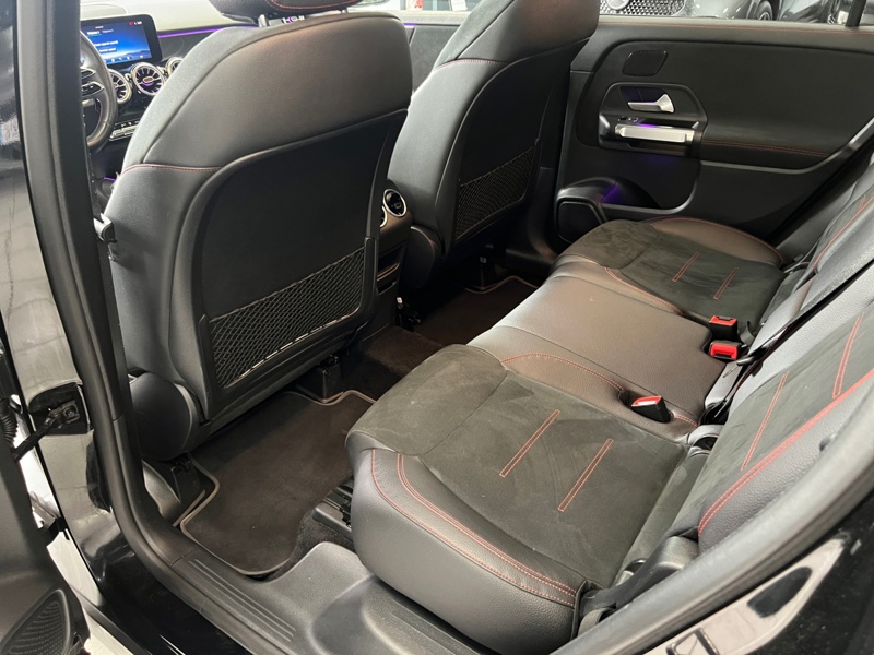 Image Mercedes-Benz GLB 200 d AMG Line  GLB 200 d 8G-DCT AMG Line 200 d AMG Line