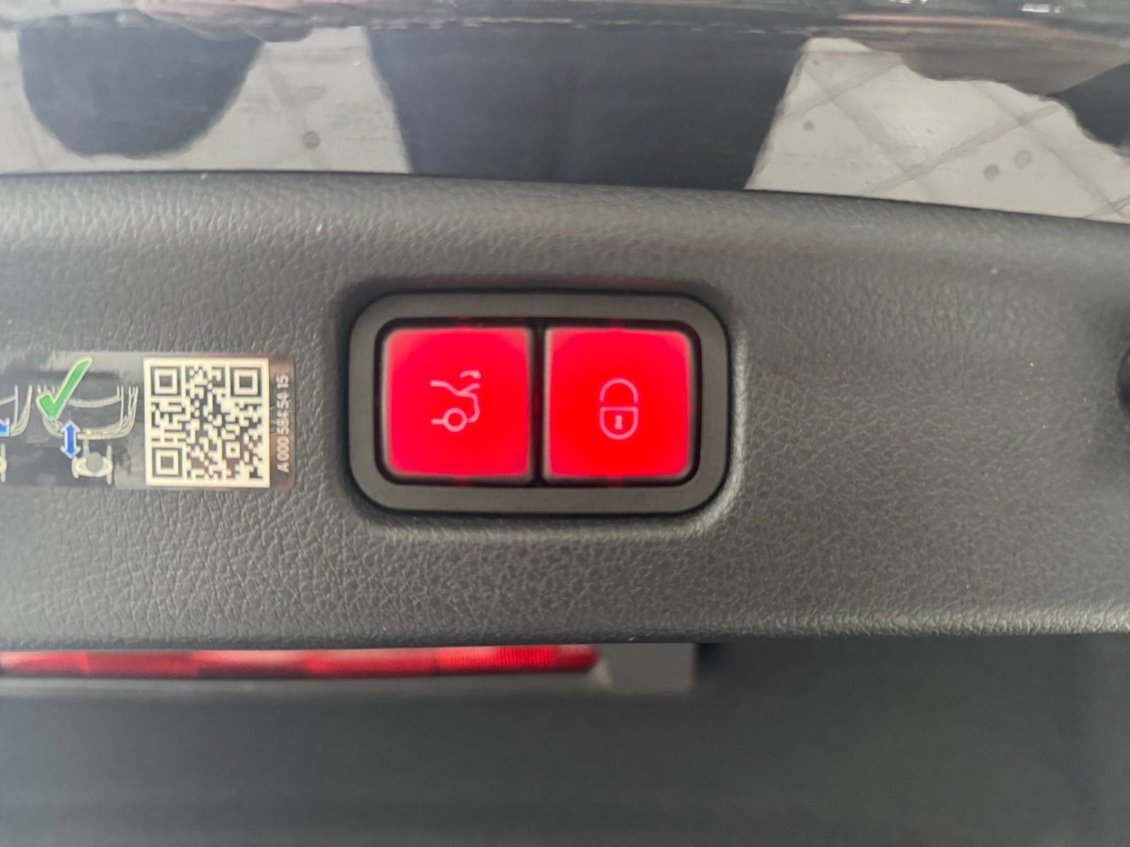 Image Mercedes-Benz CLASSE C BERLINE Classe C 300 e Hybrid EQ Berline AMG Line  Classe C 300 e Hybrid EQ Berline AMG Line Classe C 300 e Hybrid EQ Berline AMG Line