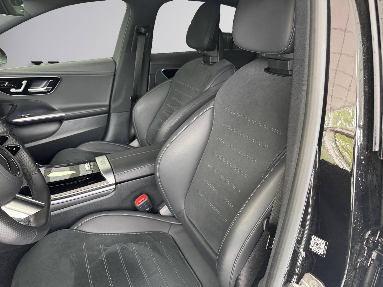 Image Mercedes-Benz CLASSE C BERLINE Classe C 300 e Hybrid EQ Berline AMG Line  Classe C 300 e Hybrid EQ Berline AMG Line Classe C 300 e Hybrid EQ Berline AMG Line