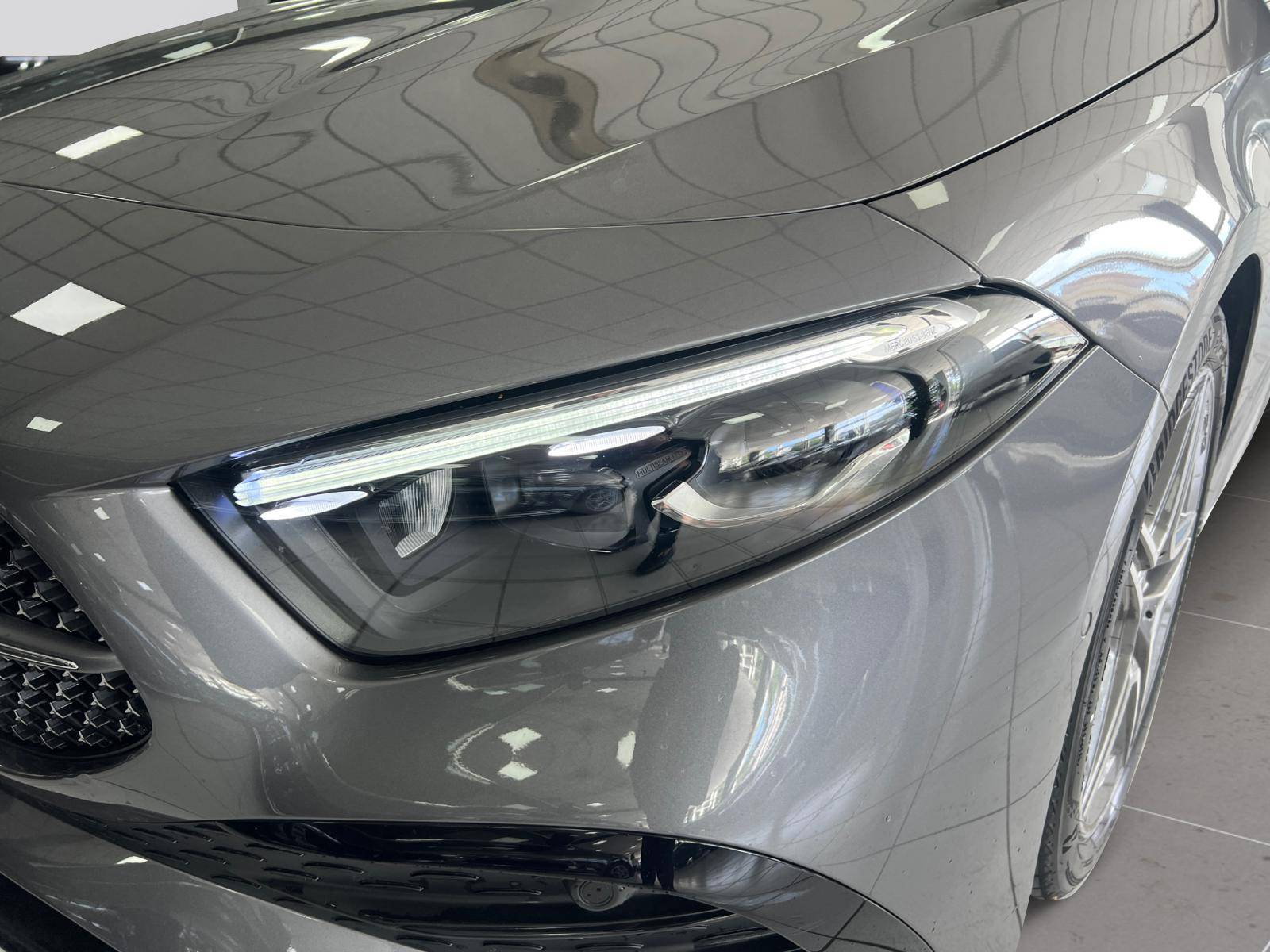 Image Mercedes-Benz CLASSE A 200 d Berline AMG Line  Classe A 200 d Berline AMG Line 200 d Berline AMG Line