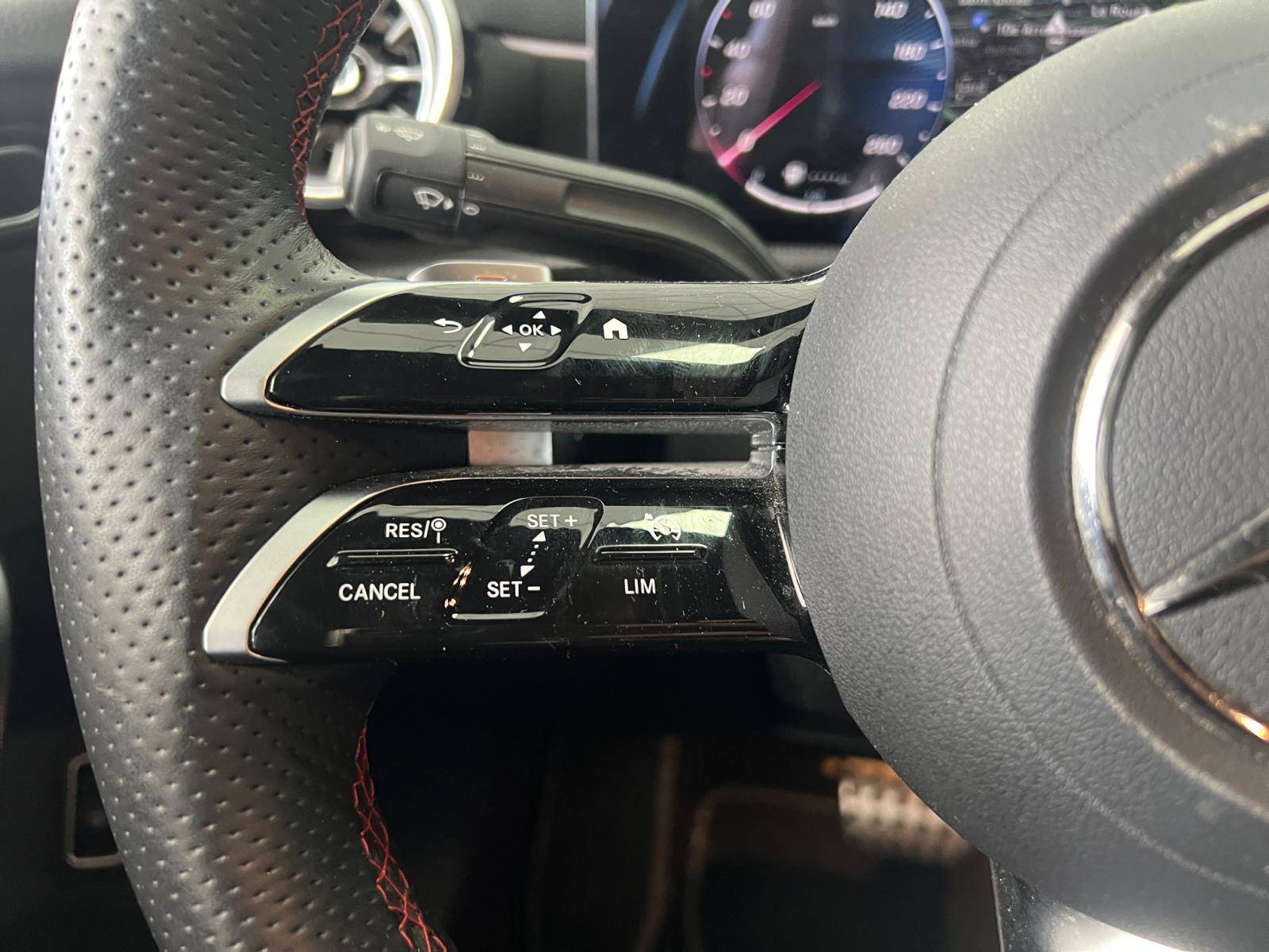 Image Mercedes-Benz CLASSE A 200 d Berline AMG Line  Classe A 200 d Berline AMG Line 200 d Berline AMG Line