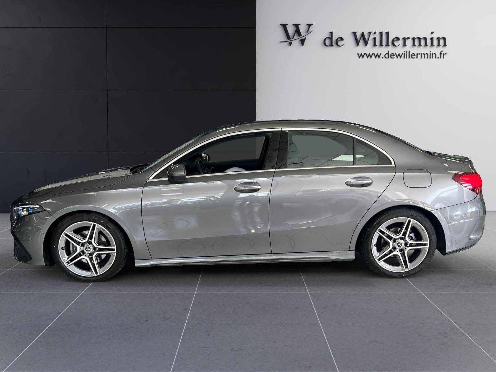 Image Mercedes-Benz CLASSE A 200 d Berline AMG Line  Classe A 200 d Berline AMG Line 200 d Berline AMG Line