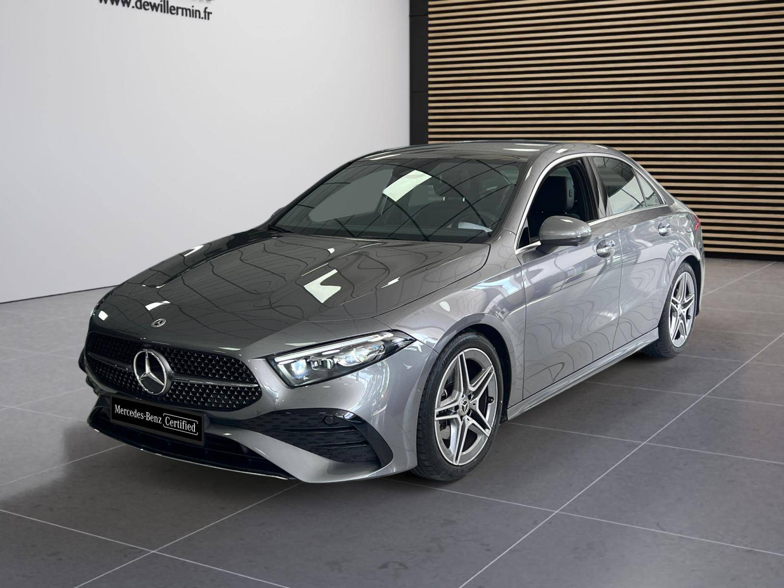 Photo MERCEDES CLASSE A BERLINE Classe A 200 d 8G-DCT