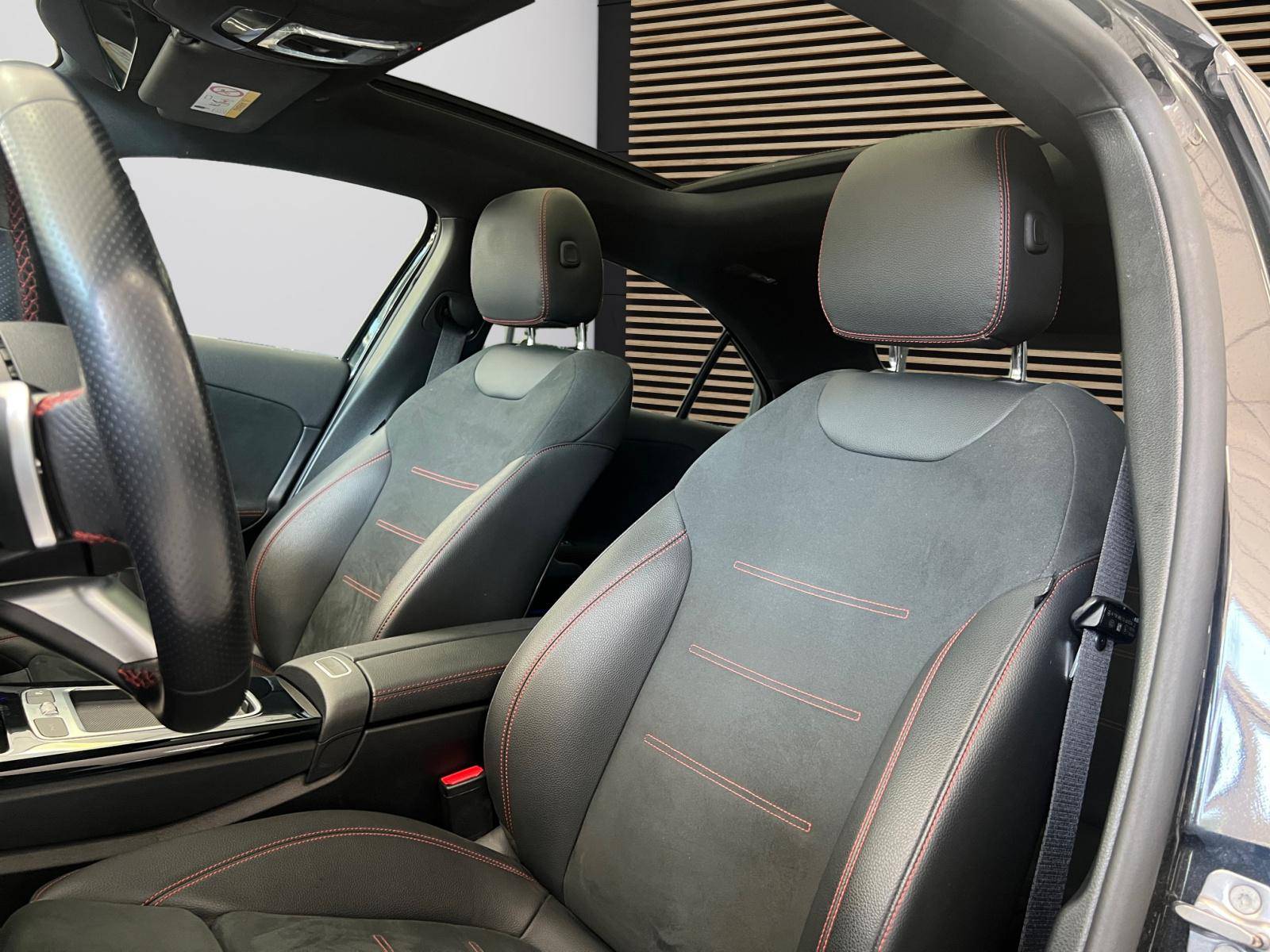 Image Mercedes-Benz CLASSE A 200 d Berline AMG Line  Classe A 200 d Berline AMG Line 200 d Berline AMG Line