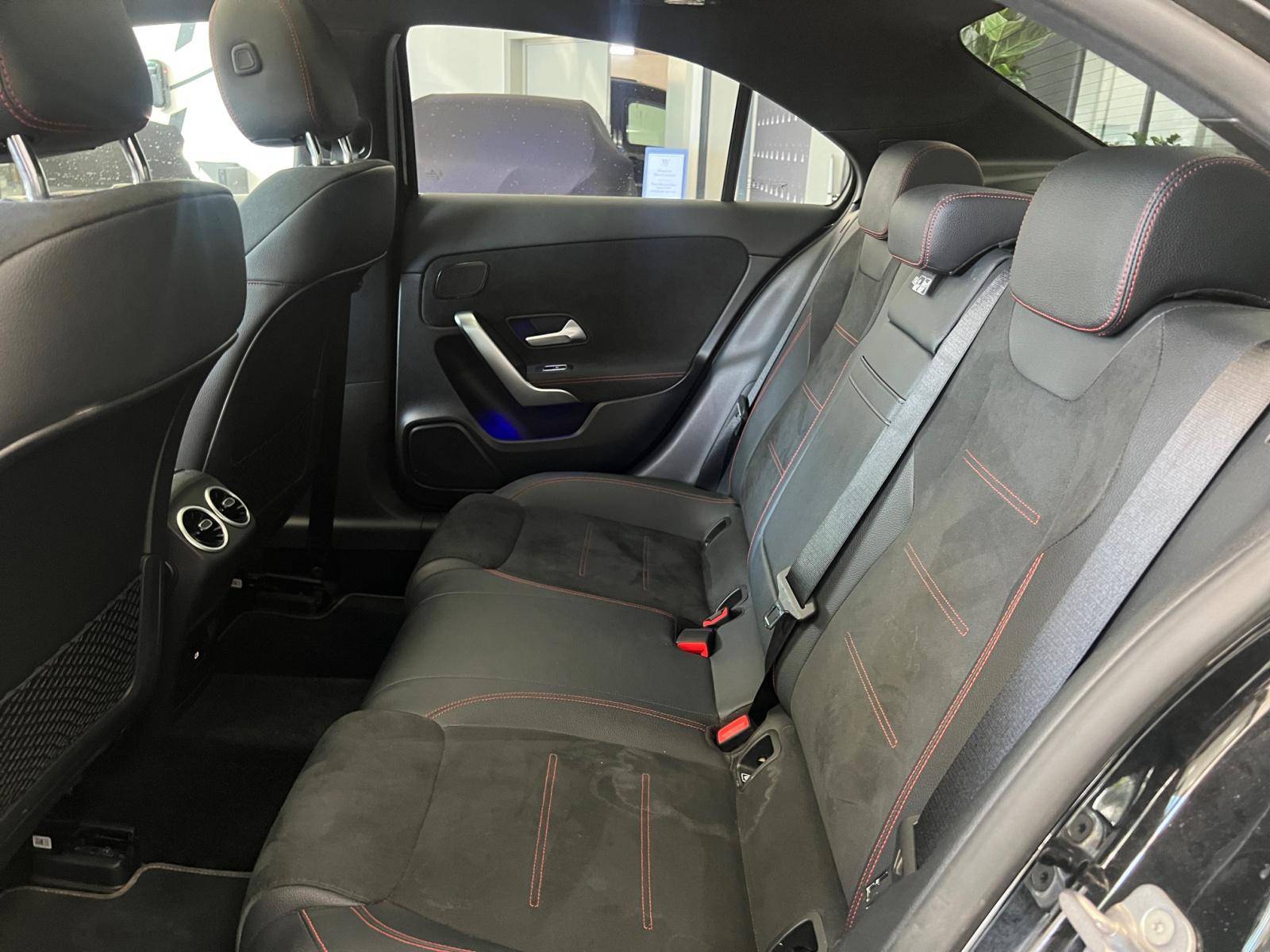 Image Mercedes-Benz CLASSE A 200 d Berline AMG Line  Classe A 200 d Berline AMG Line 200 d Berline AMG Line