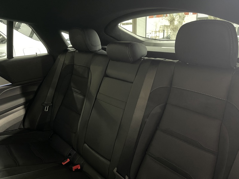 Image Mercedes-Benz GLE COUPÉ Mercedes-AMG GLE 53 Hybride 4MATIC+ Coupé  Mercedes-AMG GLE 53 Hybride 4MATIC+ Coupé Mercedes-AMG GLE 53 Hybride 4MATIC+ Coupé