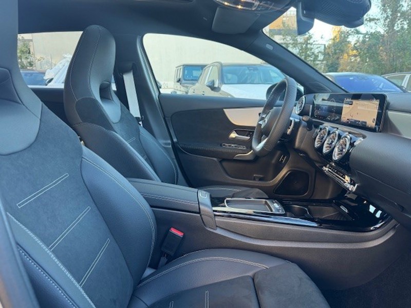 Image Mercedes-Benz CLASSE A 250 e Hybrid EQ AMG Exclusive Design  Classe A 250 e Hybrid EQ AMG Exclusive Design 250 e Hybrid EQ AMG Exclusive Design