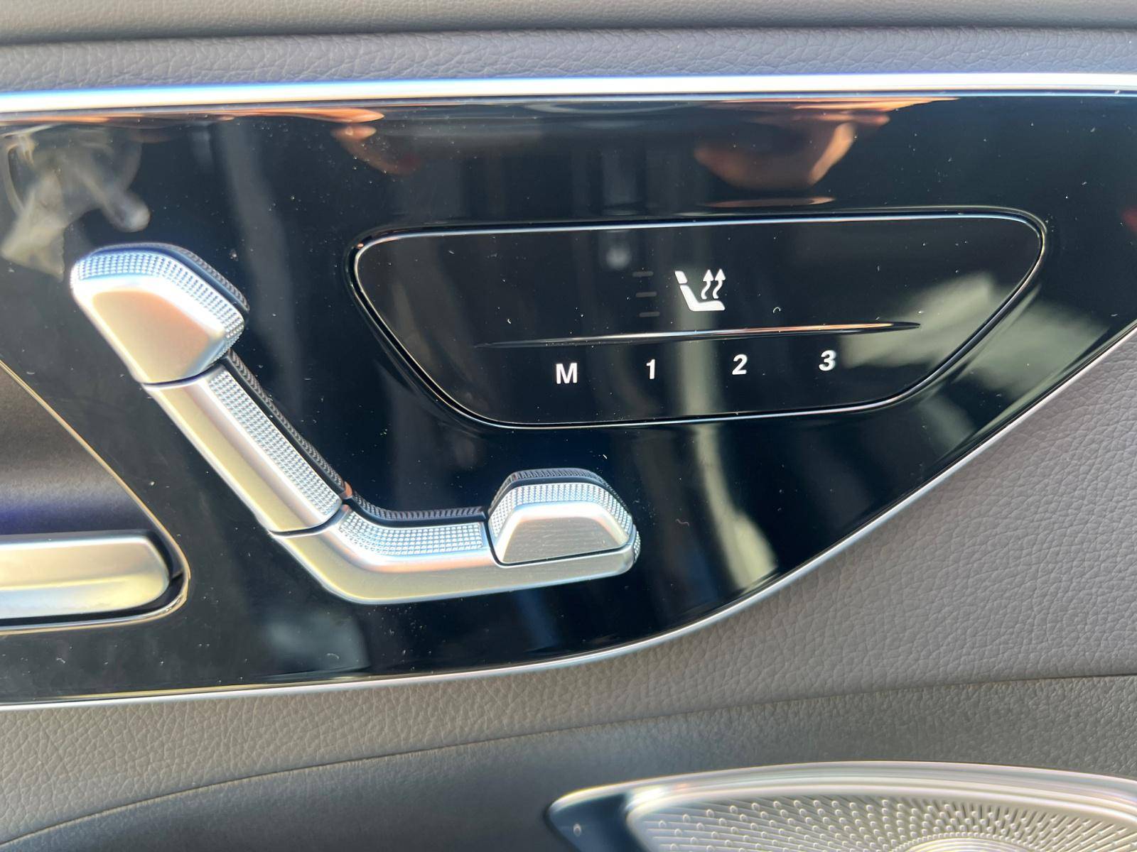 Image Mercedes-Benz CLASSE C BREAK Classe C 300 e Hybrid EQ Break AMG Line  Classe C 300 e Hybrid EQ Break AMG Line Classe C 300 e Hybrid EQ Break AMG Line