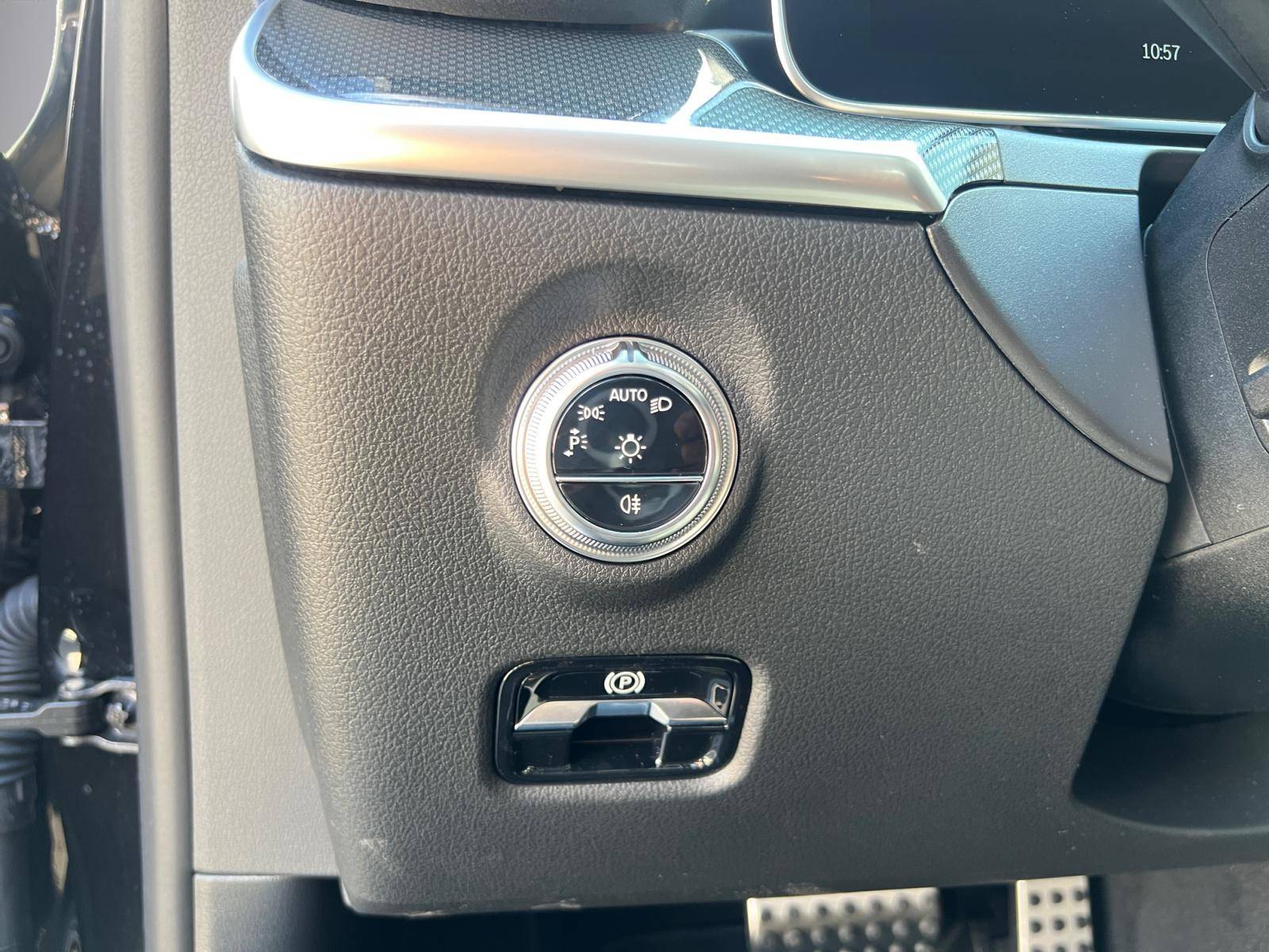 Image Mercedes-Benz CLASSE C BREAK Classe C 300 e Hybrid EQ Break AMG Line  Classe C 300 e Hybrid EQ Break AMG Line Classe C 300 e Hybrid EQ Break AMG Line